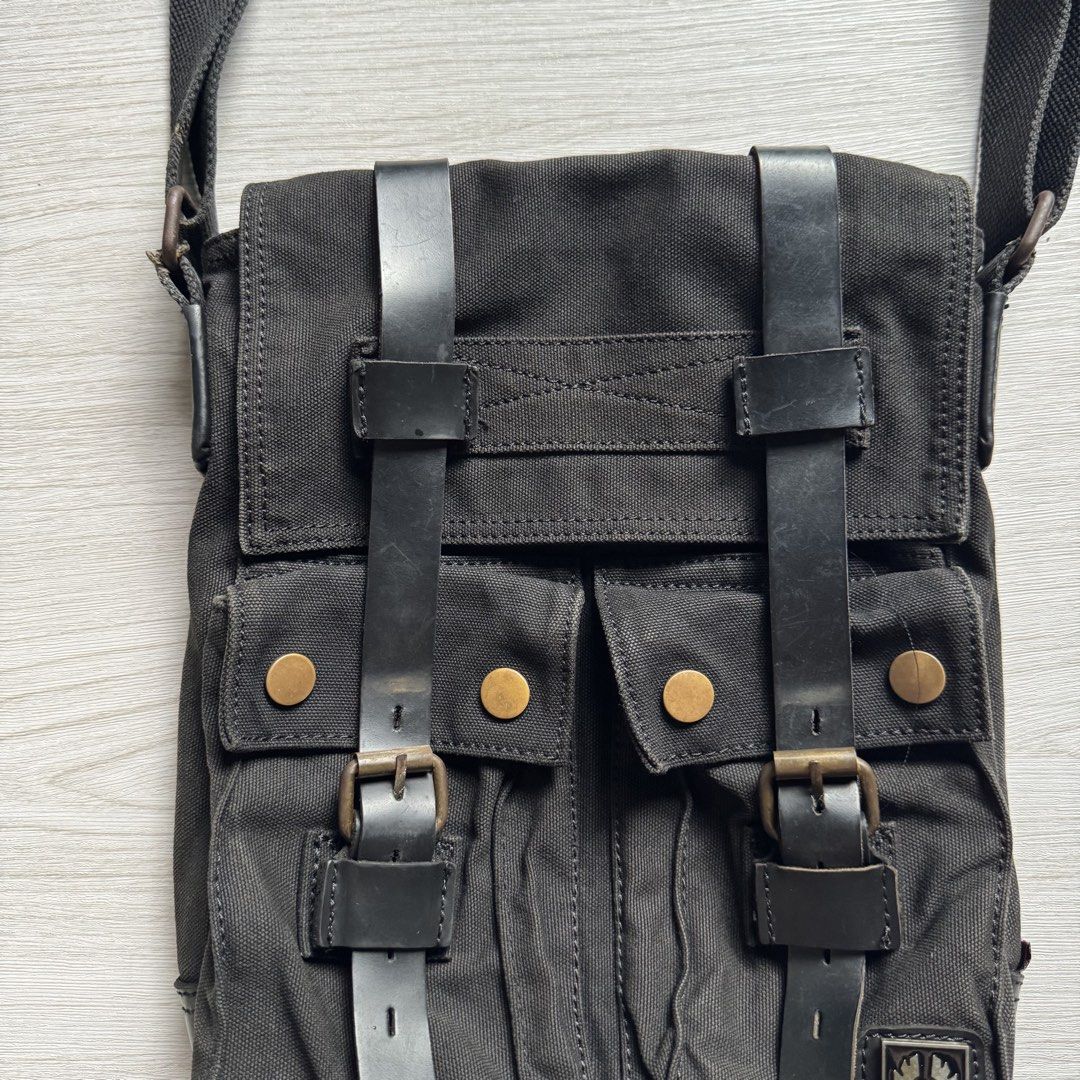 Bellstaff Medium Canvas Messenger Bag (Category: Sling Bags) located in Zamboanga. Submitted by rustic.rev (Listing ID 1470073395, Image 3). Description: Bellstaff Medium Canvas Messenger Bag Good rugged condition, signs of use. Actual Measurements: Width: 11” Length: 13” Depth: 2.5” .
