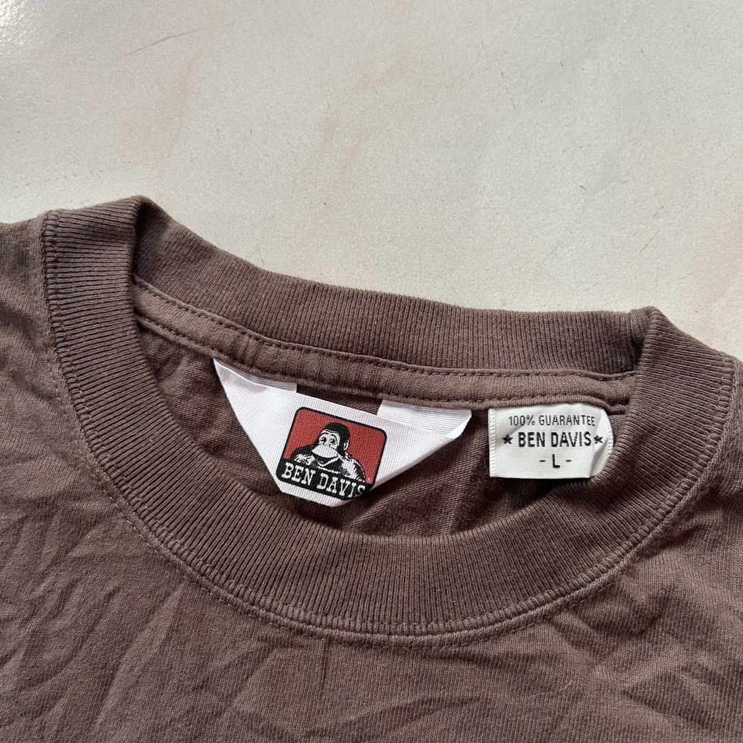 Ben Davis Brown Long Sleeve Pocket 🔥 (Category: Tshirts & Polo Shirts ) located in Jinoba-an. Submitted by eegiboy (Listing ID 1470004502, Image 2). Description: - Brand: Ben Davis - Item: Long sleeve t-shirt - Color: Brown - Size: L (tag on collar) - Material: 100% cotton - Details: Classic chest pocket with iconic gorilla logo patch, ribbed cuffs - Condition: Great everyday streetwear staple - Shipping: Fast ship out across the PH / Meetups av