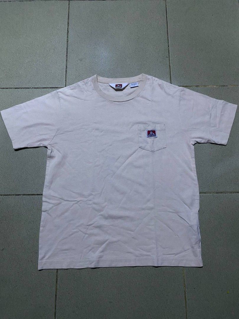 Ben Davis Pocket T-shirt (Category: Tshirts & Polo Shirts ) located in Makati City. Submitted by young_wise.23 (Listing ID 1470041714, Image 1). Description: Length 27 Width 21 Sleeve 9.
