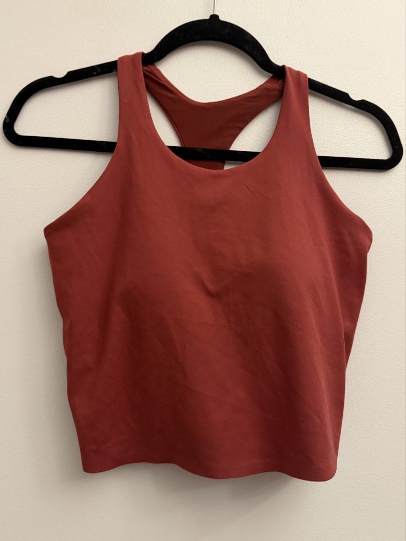 BENCH Padded Bra Gym Top Maroon (Category: Activewear) located in Manila. Submitted by closetclearout.mnl (Listing ID 1470087827, Image 1). Description: COLOR: Dark orangey red BEST FIT: (small-medium) .