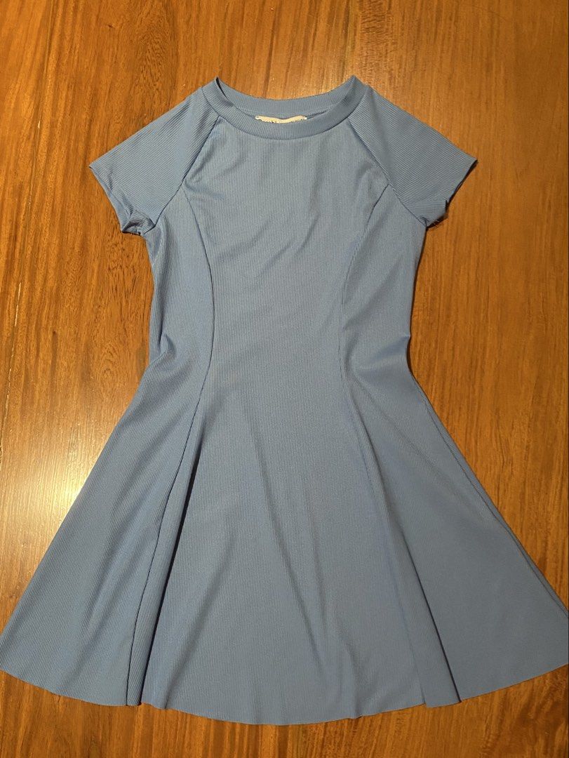 BERSHKA blue dress (Category: Dresses) located in Manila. Submitted by lamby299 (Listing ID 1470104612, Image 1). Description: Prices are negotiable, dm me to discuss or bargain for the price Size: EUR S, USA S, MEX 26.