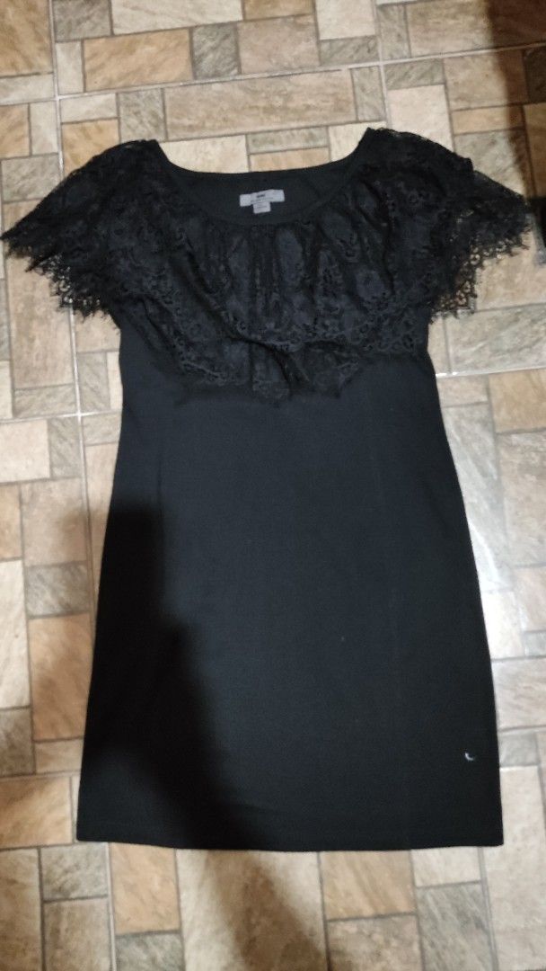 BHC Black Lace Dress (Category: Dresses) located in Mangatarem. Submitted by itsumo_kokoro (Listing ID 1469977921, Image 1). Description: - Brand: BHC - Size: 165/84A - Color: Classic black - Design: Intricate lace detailing on upper bodice and sleeves with scalloped edges and a round neckline - Occasion: Ideal for evening wear and parties - Condition: Clean and ready to wear -above the knee.