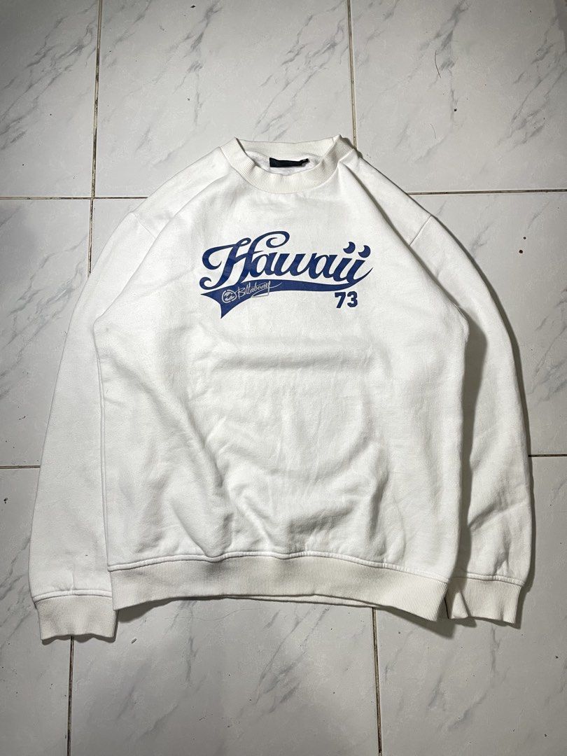 Billabong Hawaii surfing sweatshirt (Category: Coats, Jackets and Outerwear) located in Caloocan City. Submitted by iannacino (Listing ID 1470117410, Image 2). Description: Billabong Hawaii surfing sweatshirt Medium on tag 21x27 1 washable stain 1999 +sf.