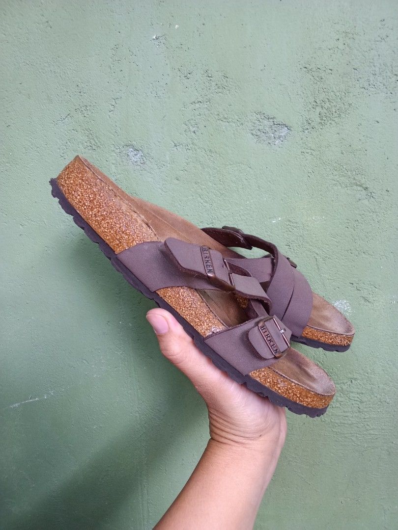 Birkenstock Yao (Category: Flats & Sandals) located in General Santos City (Dadiangas). Submitted by ukayonlineshoppe (Listing ID 1470042429, Image 3). Description: 9/10 condition no issue original 💯.