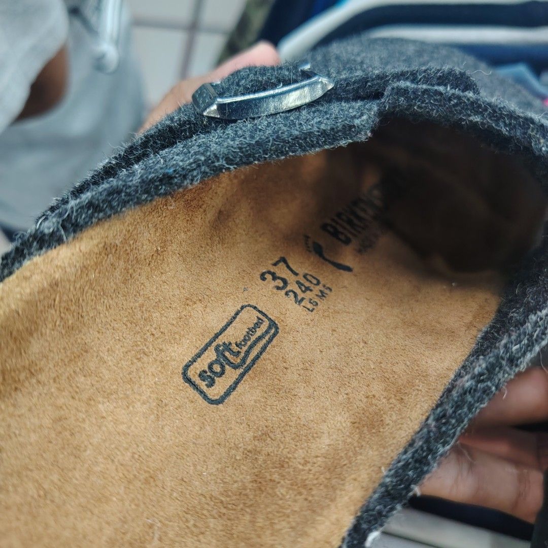 Birkenstocks Wool (Category: Flats & Sandals) located in Daraga. Submitted by flip2fit (Listing ID 1470140906, Image 2). Description: Excellent condition No issue.