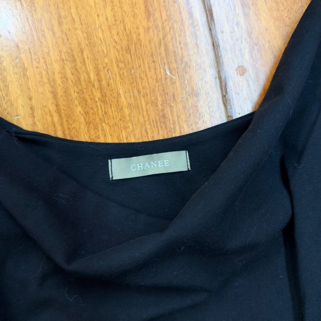 BKK BRAND TOP (Category: Sleeveless) located in Muntinlupa City. Submitted by curationbymich (Listing ID 1470133165, Image 2). Description: .