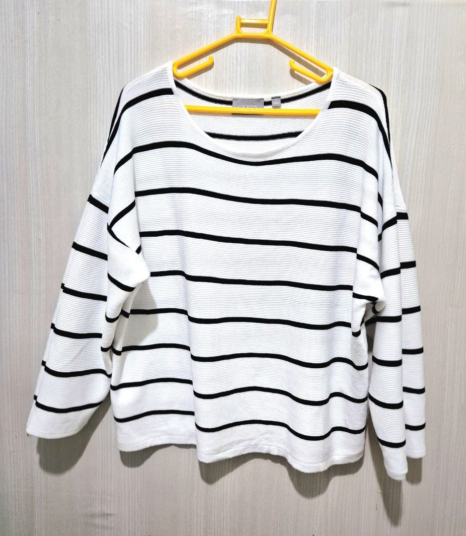 Black and White Striped Long Sleeve Sweater (Category: Longsleeves) located in San Mateo. Submitted by sellbypelle (Listing ID 1470087754, Image 2). Description: Pre loved 🌸 Brand: CYRUS Actual Measurements W: 24 (48 bust)can stretch up to 50 L : 23 inch No Issue Location: Rizal 💰 Payment: GCash — pay first 📦 Shipping: + sf via J&T only 🗓️ Batch shipping: Once a week 💡 Actual color may vary slightly due to lighting and screen settings..