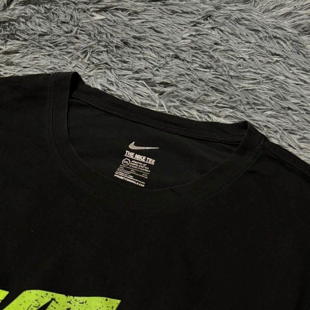 Black cotton t-shirt with tag (Category: Shirts) located in Batangas. Submitted by jaylord_g (Listing ID 1470130530, Image 3). Description: - 100% pure cotton for maximum comfort - Brand new with tag still attached inside the collar - Ultra-soft material for all-day wear - Versatile plain black design, a must-have basic piece.