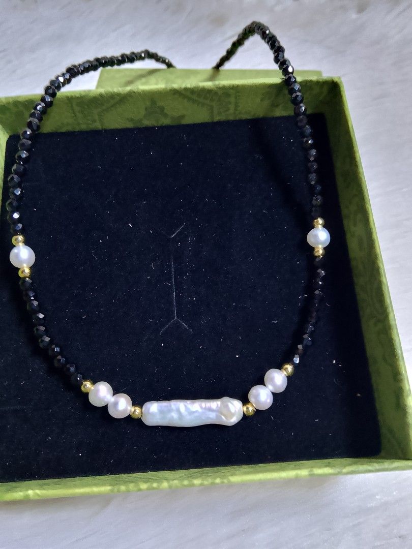 Black crystal with real pearl (Category: Necklaces) located in Manila. Submitted by jym008 (Listing ID 1470004160, Image 2). Description: 400+ sf box include location manila. we ship Luzon Visayas Mindanao.