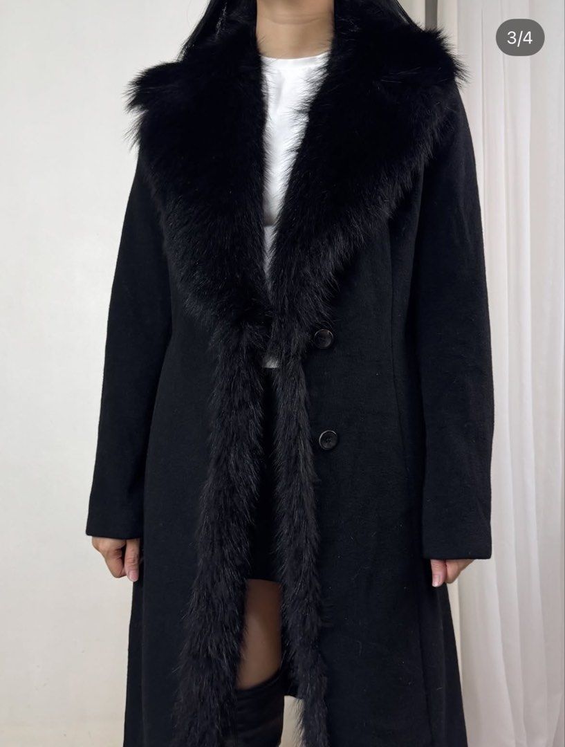 Black Long Wool Coat with Fur Collar (Category: Coats, Jackets and Outerwear) located in Cebu City. Submitted by closetstaples_ (Listing ID 1469987401, Image 2). Description: SMALL Really really nice bought in IG but doesnt fit me Premium wool coat. Washed & ready to wear. best fits XS/S.