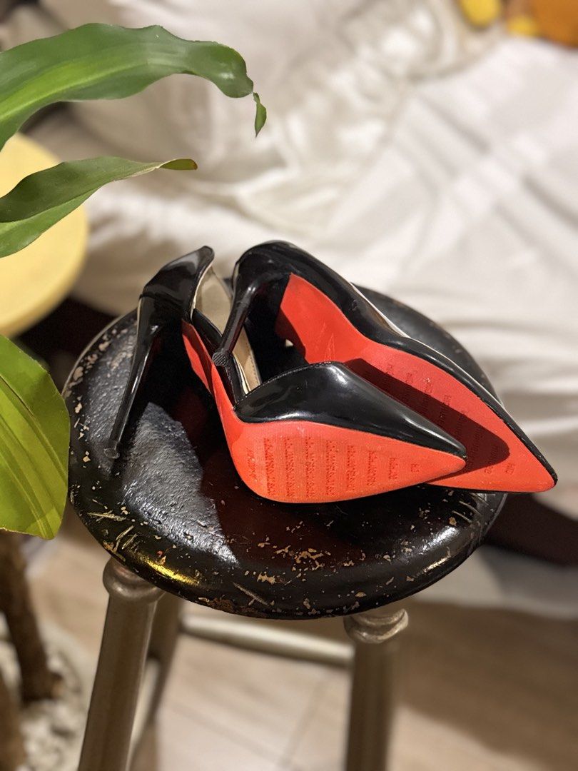 Black Patent Pumps Red Soles Stilettos (Category: Heels) located in Makati City. Submitted by lemon4444 (Listing ID 1469954949, Image 3). Description: size 38.5 not brand new manage your expectations.