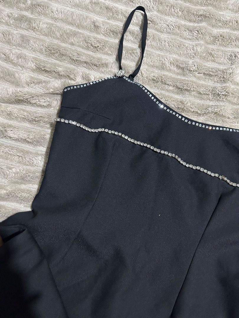 Black Rhinestone Trim Spaghetti Strap Mini Dress (Category: Dresses) located in Bacoor. Submitted by ManekiNeko34 (Listing ID 1469973650, Image 3). Description: Perfect for parties and nights out Has 1 stone missing see last photo Bought for 600 pesos - Never been used (rfs: do not fit my bust anymore) .