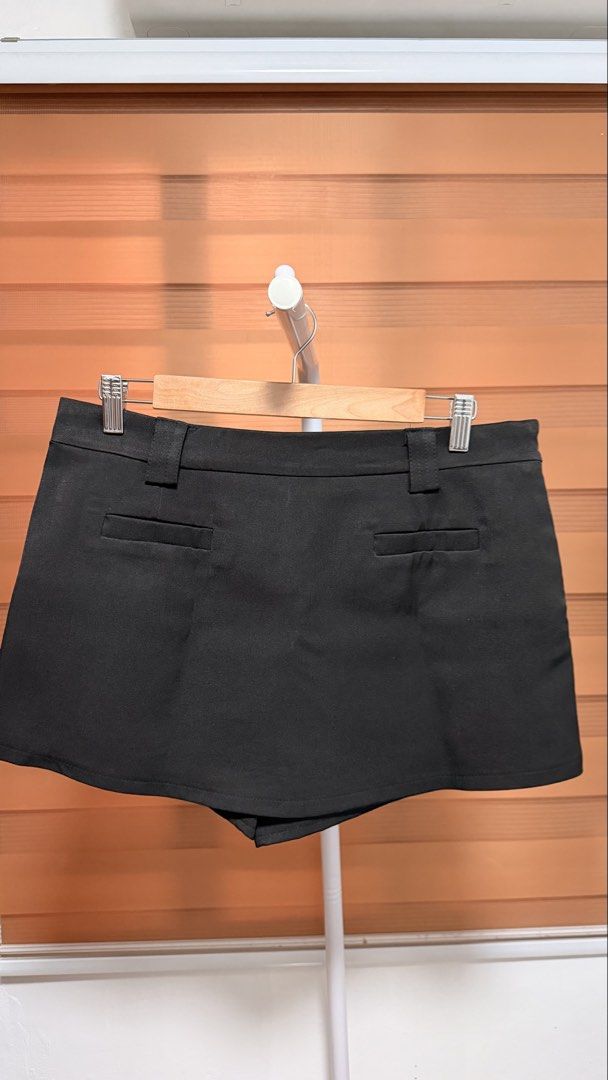 BLACK Skort with Belt — Size: XL (Category: Skirts) located in Marilao. Submitted by deserve101 (Listing ID 1469957204, Image 3). Description: • used 2 times only • high quality skort.