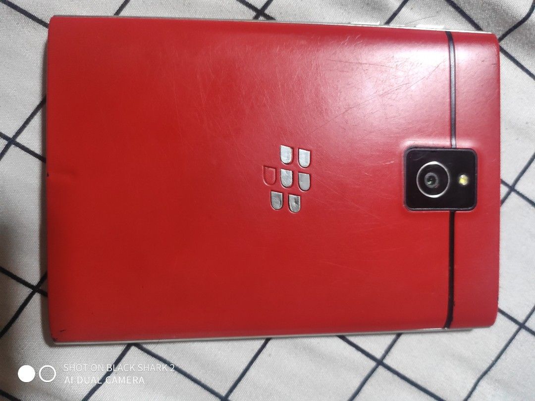 blackberry passport (Category: Android Others) located in Manila. Submitted by haringyambo (Listing ID 1470016007, Image 3). Description: selling for 5k blackberry passort no issue unit only all bottons working.