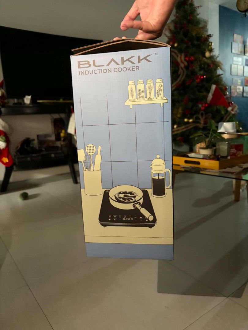Blakk Induction Cooker Model OBSIC (Category: Cookers) located in Pasay City. Submitted by clotheslinemanila (Listing ID 1470066411, Image 3). Description: - Brand: Blakk Induction Cooker - Condition: Brand new in original box (opened only to take photos, never used) - Cooking Modes: 7 preset cooking programs - Temperature Control: 8-level temperature settings - Interface: Modern glass touch panel - Safety Features: Child lock function, overheat 