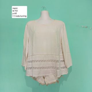 (Kategori: ) berada di . Dikirim oleh sriraoutfit (ID iklan 1470127038, Gambar 1). Deskripsi: .