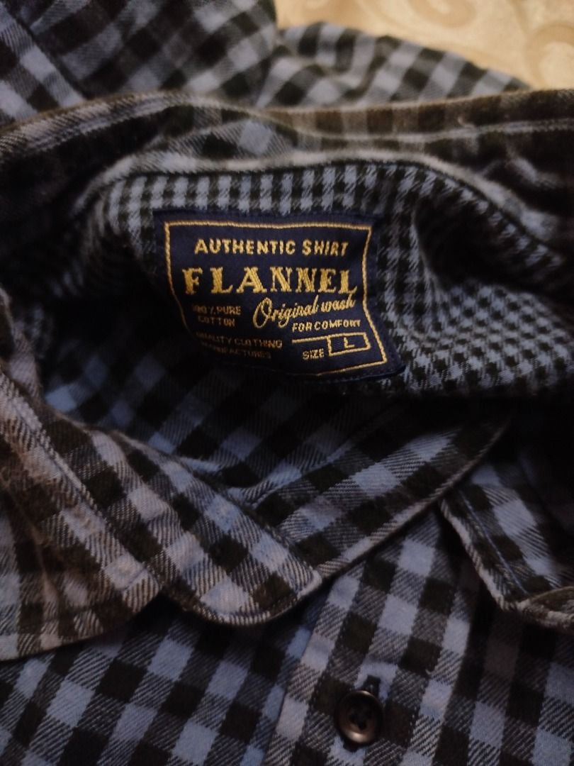 Blue Flannel (Category: Tshirts & Polo Shirts ) located in Caloocan City. Submitted by barbed.vtg (Listing ID 1470124128, Image 2). Description: 21 WIDTH 29 LENGTH .