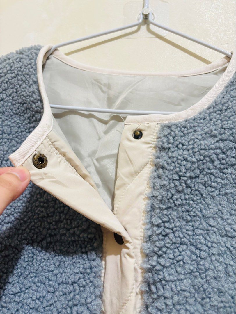 Blue Teddy Jacket with Quilted Sleeves (Category: Coats, Jackets and Outerwear) located in Bacoor. Submitted by happyfinds_091223 (Listing ID 1469972353, Image 3). Description: Large on Tag Unisex width: 24" | lenght: 27" Payment + SF 📍Bacoor, Cavite Can ship via J&T express ✨Please visit my listings for more dresses, blouses, tops, and branded pants. 😊.