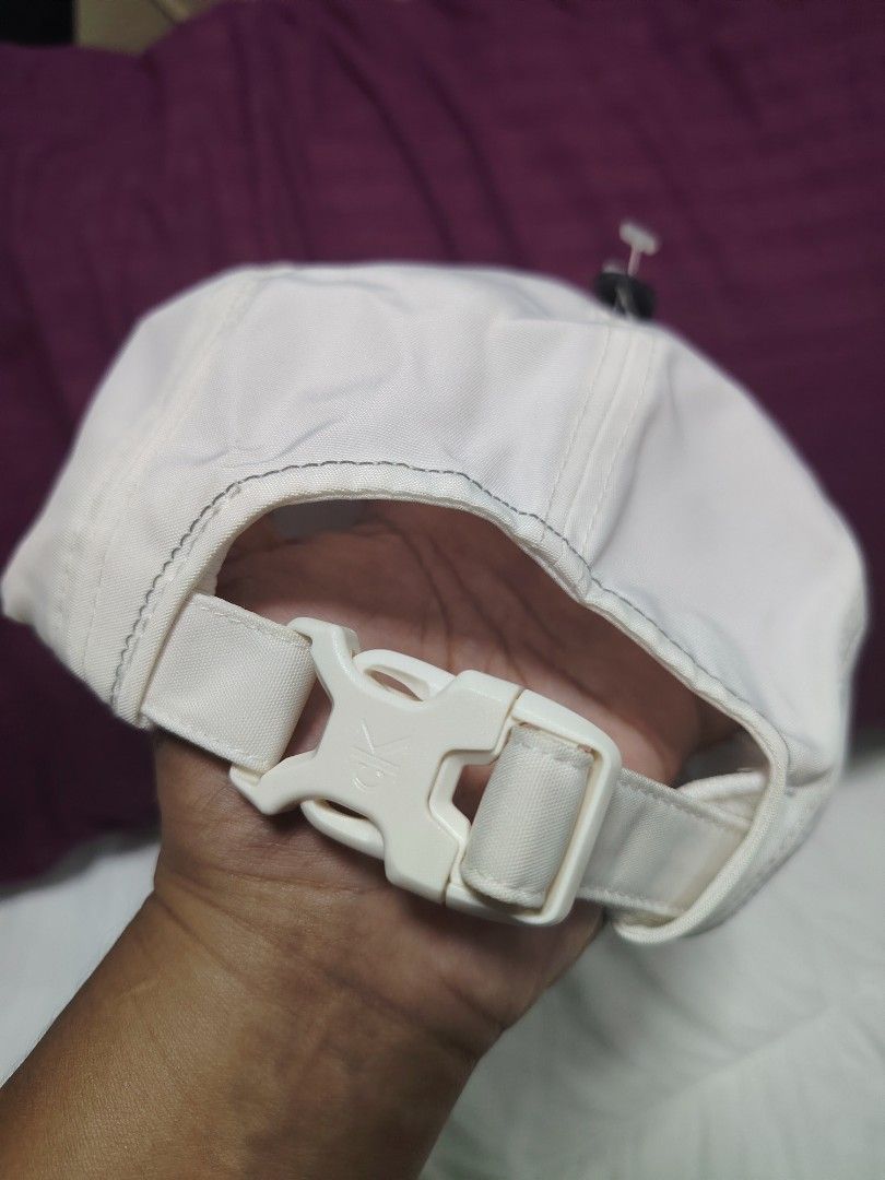 Bnew CK cap (Category: Hair Accessories) located in Quezon City. Submitted by G.E.M18 (Listing ID 1470095971, Image 2). Description: Bnew CK cap Off white color Parang may pagkaNYLON ang materials.
