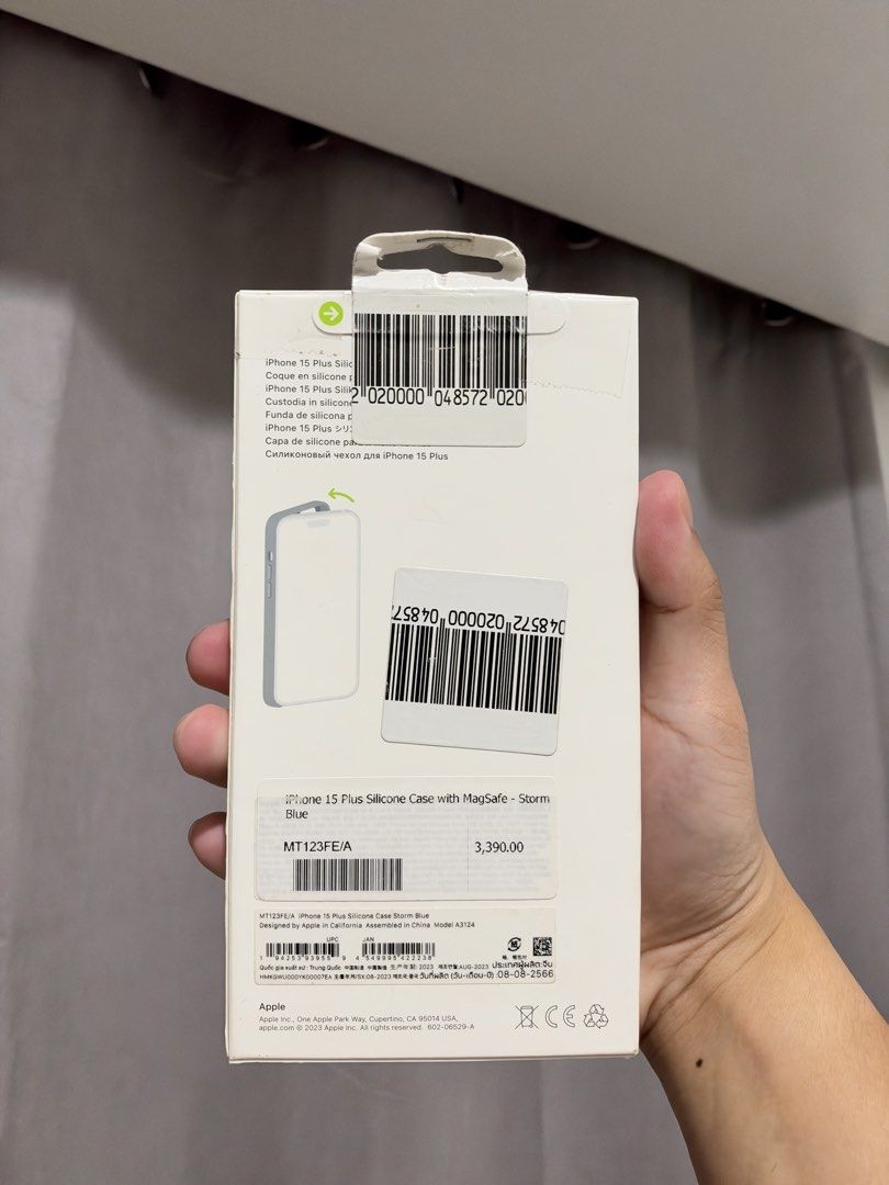 Bnew Iphone 15 Plus Silicone Case (Category: Cases & Sleeves) located in Mandaluyong City. Submitted by kier_ad (Listing ID 1470065584, Image 2). Description: Bnew and sealed Color storm blue Orginal from Apple Last price already. Location: Mandaluyong.