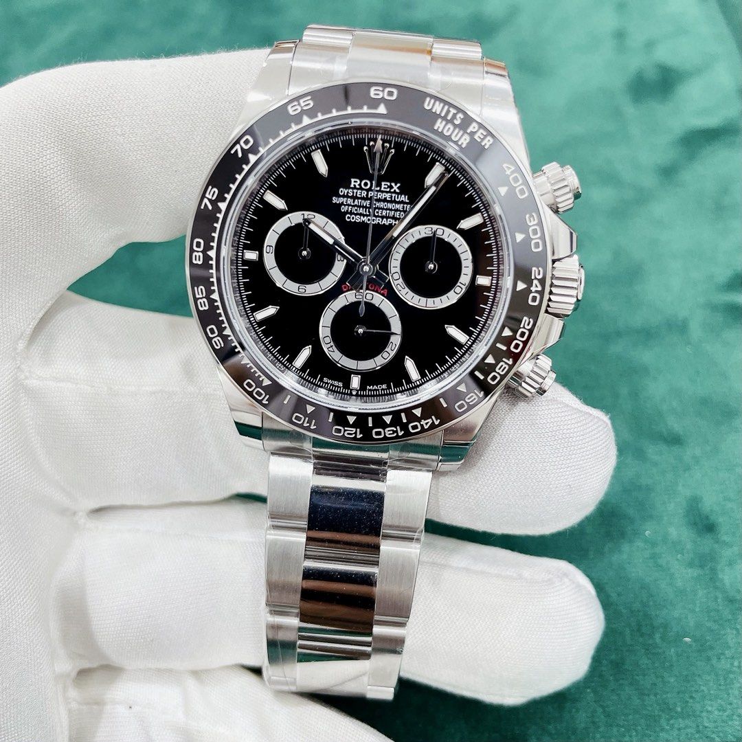 BNIB Rolex Daytona Ref.126500LN Black Dial (Category: Watches) located in Singapore. Submitted by zenwatches (Listing ID 1469992981, Image 1). Description: BNIB Rolex Daytona Ref.126500LN Black Dial -Complete Set dated Aug 2026 -Kindly PM for Viewing Appt Our Showroom Address: 1 Coleman Street The Adelphi #03-37 Singapore 179803 Operating Hours: Mon to Sat 11am to 7pm.