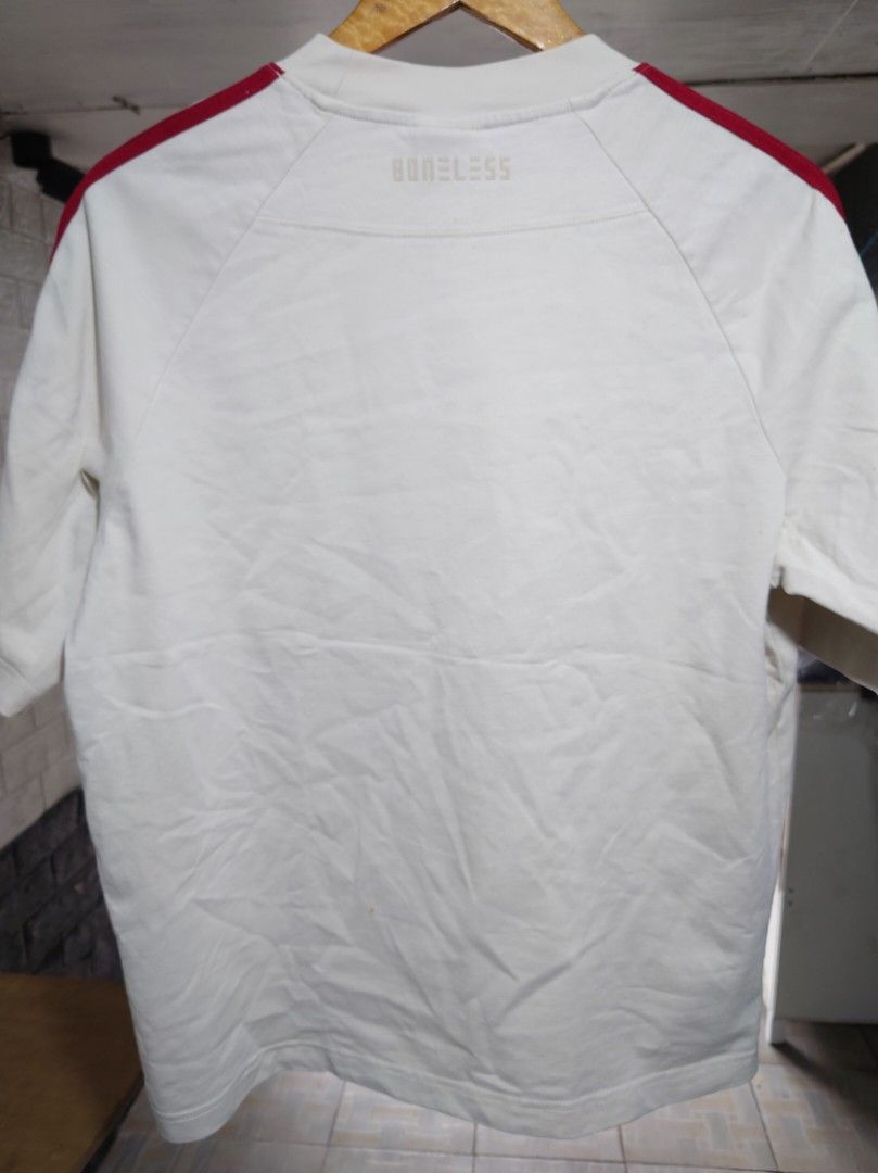 Boneless Boxy Crop Tee (Category: Tshirts & Polo Shirts ) located in Paranaque City. Submitted by emzeicool48572 (Listing ID 1470018305, Image 2). Description: Size: Medium to Large 22x25 inch) Material: Heavy Cotton Crew Neck Color: Off White / Cream color rate: 9/10 Condition: 9/10 📍Tambo Paranaque 💸Payment: Pay Maya only 📦🚚 Delivery: Lalamove or j&t (order mo book mo) No return policy Buy at your own risk Don't expect too much from this pr
