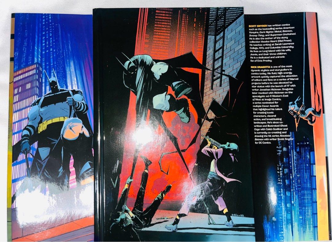 Brandnew Absolute Batman Hardcover Volume 1 (Category: Comics & Manga) located in Cavite. Submitted by mqaelaa (Listing ID 1470110249, Image 3). Description: Absolute Batman Hardcover ⭐️Brand New Shipping via J&T/GGx/SPX/Lalamove The story marks the debut of Mr. Freeze's Absolute Universe version, focusing on Victor Fries, his connection to the Ark M experiment, and its mysterious link to the Joker. Batman faces a deadly battle against Mr. Freeze