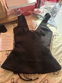 (Category: ) located in . Submitted by xoxoloveclothing (Listing ID 1470109737, Image 1). Description: .