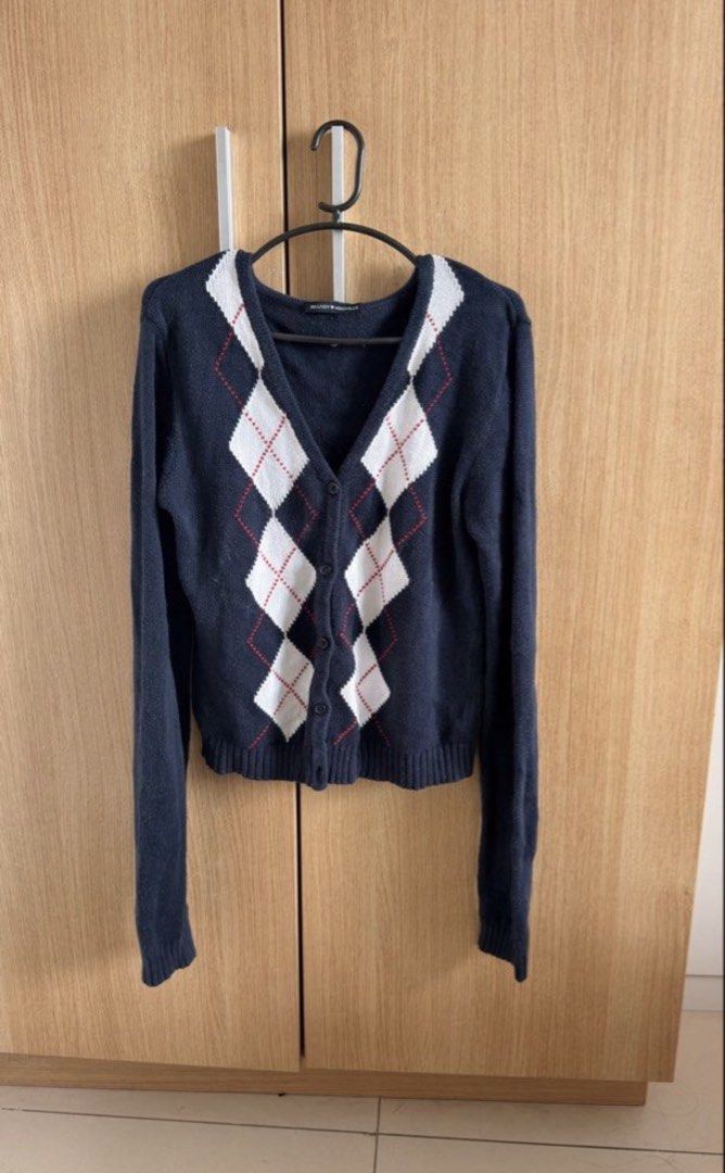 Brandy Melville Cardigan (Category: Coats, Jackets and Outerwear) located in Quezon City. Submitted by wearitagain_ (Listing ID 1469989483, Image 1). Description: .