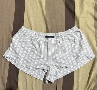 (Category: ) located in . Submitted by fitsbewit.u (Listing ID 1469976055, Image 1). Description: .