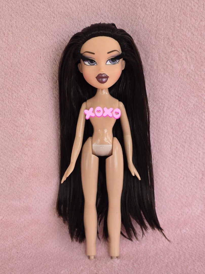 BRATZ DANA (Category: Kids Toys) located in Quezon. Submitted by blushreloved (Listing ID 1470005905, Image 1). Description: With free dress Selling As Is.