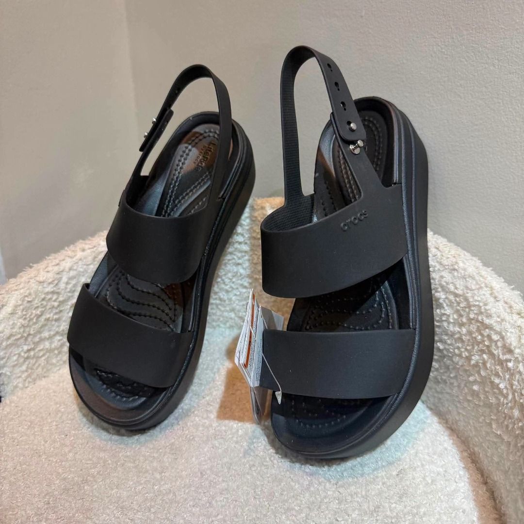 Brooklyn Wedge Black (Category: Wedges) located in Rizal. Submitted by hiraya16 (Listing ID 1470046897, Image 1). Description: Onhand ready to ship W6 W7 Other sizes? DM us. ✉️.