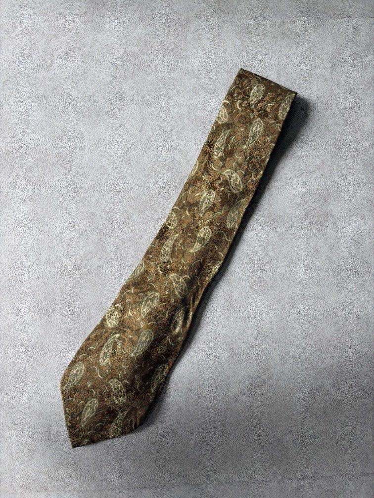 Browd Win Necktie (Category: Ties) located in Pasig City. Submitted by chamoisee (Listing ID 1469966932, Image 1). Description: .