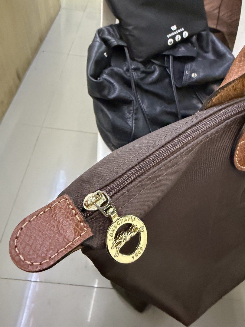 Brown Bag (Category: Shoulder Bags) located in San Jose del Monte. Submitted by nenekagandahan (Listing ID 1469959360, Image 3). Description: .