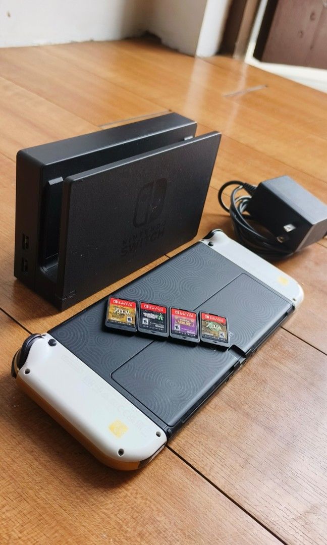 Bundle Nintendo Switch Oled With Gamecarts (Category: Nintendo) located in Manila. Submitted by leahcim02 (Listing ID 1469993557, Image 2). Description: Sale or swap sa cp pass sa barat sure buyer only pwede oled lang or games lang 1700 each 99%smooth guaranteed no issue all working plug and play package: unit orig charger orig dock case and 4pcs gamecarts Zelda BOTW, Zelda TOTK, Pokemon ZA, Pokemon Violet Meet up: Any Malls in NCR/Antipolo.