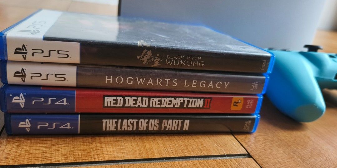 Bundle PS5 Phat 3rd gen(CFI-12XX)with CDs (Category: PlayStation) located in Manila. Submitted by leahcim02 (Listing ID 1469988693, Image 2). Description: Sale or swap sa cp pass sa barat sure buyer only 99%smooth guaranteed no issue all working plug and play package: unit orig ds5 controller, cables, 4pcs CDs Meet up: Any Malls in NCR/Antipolo.