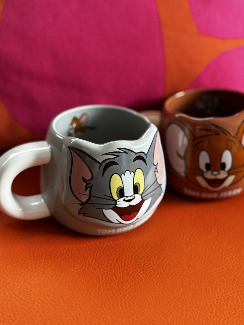 BUNDLE Tom & Jerry Coffee Mug (Category: Coffee & Tea Tableware) located in Mandaluyong City. Submitted by j4yw3e (Listing ID 1469964642, Image 2). Description: BUNDLE Tom & Jerry Coffee Mug In good condition Please check provided photos before you confirm your purchase Buyer will pay for shipping/delivery.