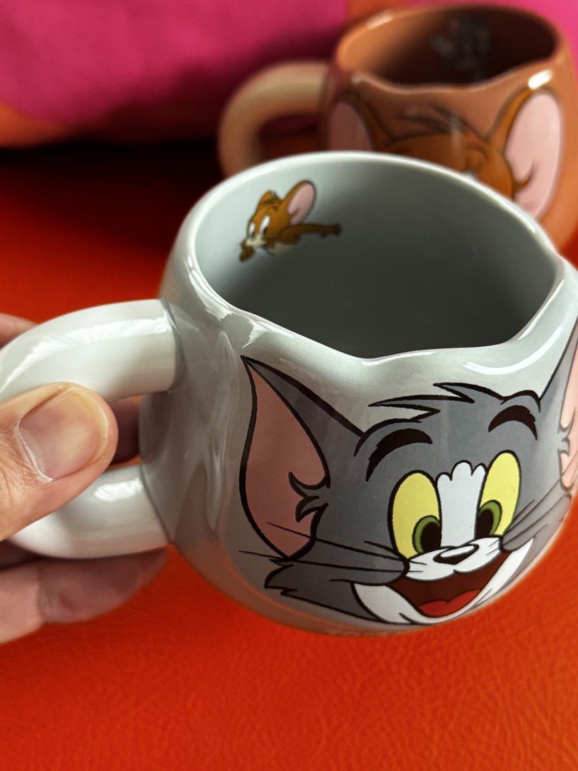 BUNDLE Tom & Jerry Coffee Mug (Category: Coffee & Tea Tableware) located in Mandaluyong City. Submitted by j4yw3e (Listing ID 1469964642, Image 3). Description: BUNDLE Tom & Jerry Coffee Mug In good condition Please check provided photos before you confirm your purchase Buyer will pay for shipping/delivery.