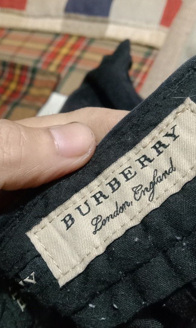 BURBERRY (Category: Jeans) located in Maramag. Submitted by newlifeo7angel (Listing ID 1470134853, Image 3). Description: BURBERRY SLOCKS BEWANG 30 TO 32 HABA 40 HEM 7.5 XCELLENT.