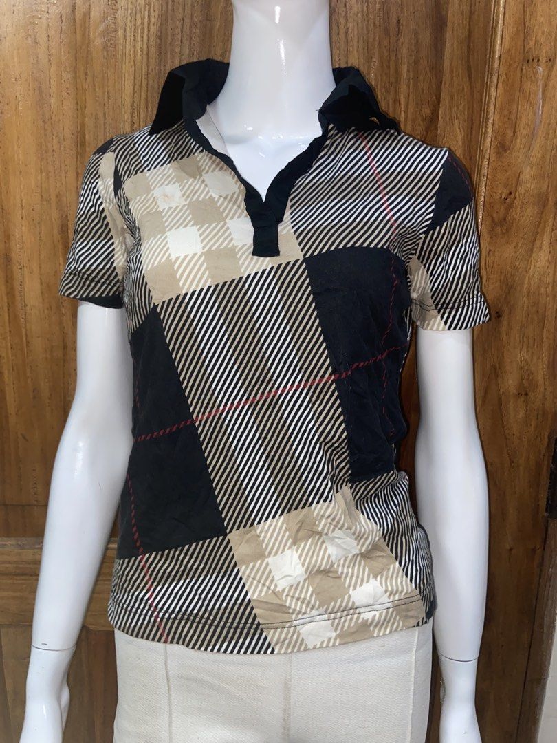 Burberry London (Category: Shirts) located in Mati. Submitted by thriftedbagsbeyond (Listing ID 1470072729, Image 3). Description: Prelove Burberry Ladies Shirt.