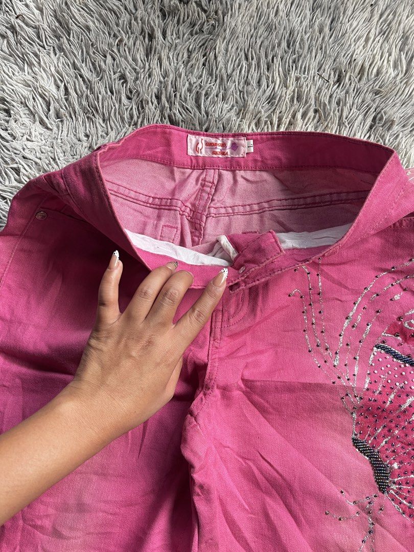 Butterfly Beaded Flared jeans (Category: Jeans) located in Cagayan de Oro. Submitted by epicbird.185fef (Listing ID 1470026065, Image 3). Description: 🦋BUTTERFLY BEADED SHEMERING VINTAGE PINK FLARED JEANS🦋 🎀27-28 🎀length 40 inch. 🎀like new! 🎀vv pretty! (No flaws) Mine💵450❌ Steal💸550 Grab💰650 Bid: add 50 inc. End of bedding: TOMORROW 10:30 AM Lock🔐1k AU☑️ (shipped) 🥀no when worn! Mine now pay now!🥀.