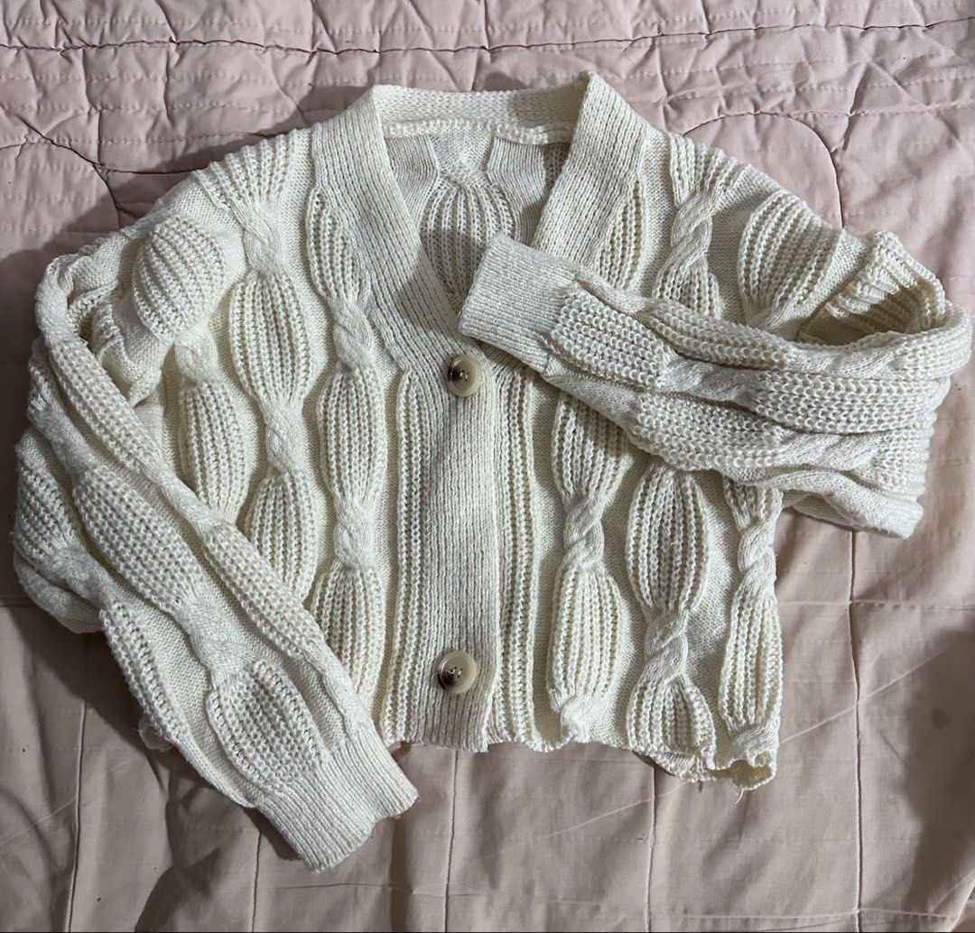 Cable Knit Pastel Yellow Sweater (Category: Coats, Jackets and Outerwear) located in Quezon City. Submitted by hennessyscloset (Listing ID 1470114097, Image 2). Description: Preloved Cable Knit Sweater, actual color is pastel yellow. No flaws, needs wash since it was stocked for almost a year (while I’m pregnant) Rfs: Decluttering, no longer fit on me.