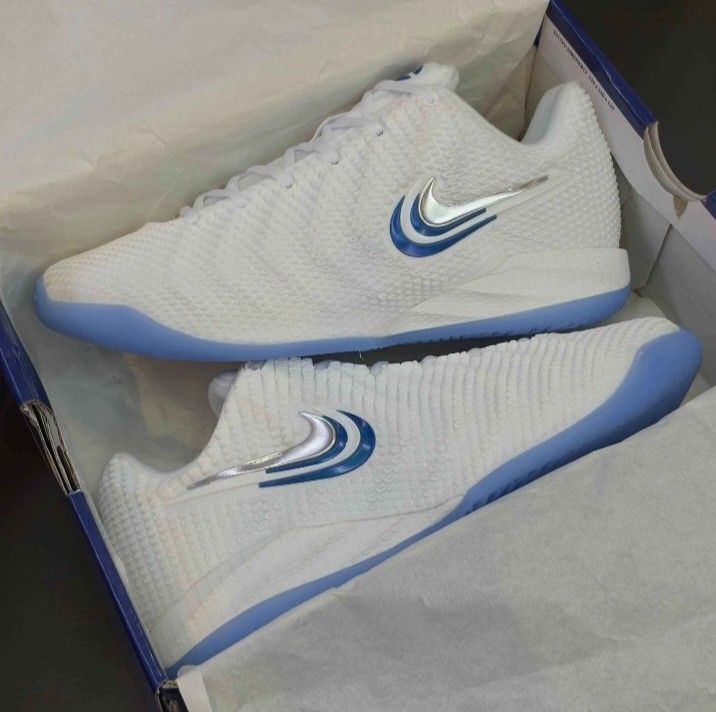 Caitlin 1 Snow White❄👸 (Category: Sneakers) located in Manila. Submitted by josier_181 (Listing ID 1470038542, Image 1). Description: Available now Ma'am/Sir Pm for more details Your order via lalamove COD or GCASH payment. Kung anong nasa post ko po yun po mismo ang dadating na item sa inyo 💯 Good quality and condition Thank you and God bless Womens Size Guide 5US - 36 EU/FR - 22CM 6US - 37 EU/FR - 23CM 6.5US - 37.5 EU/FR - 23.5CM 7US - 38 EU/