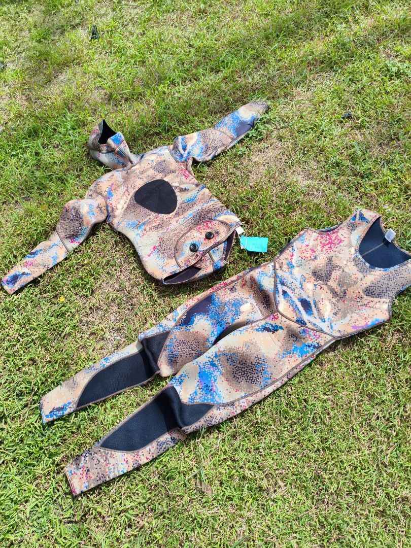 Camou Wetsuit Diving Suit two piece Small new (Category: Fishing) located in Cavite. Submitted by cappfinds86177 (Listing ID 1470004508, Image 1). Description: bnew cod lalamove or shipping.