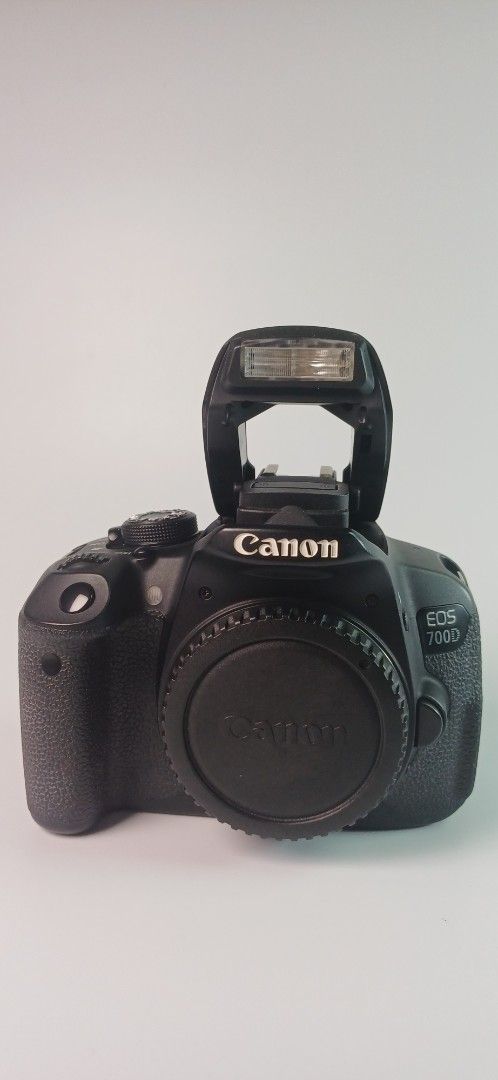 Canon 700D body only (Category: Cameras) located in Caloocan City. Submitted by pop_looga (Listing ID 1469978194, Image 2). Description: canon 700D dslr camera body with 5 batteries and charger. rubber cover ng hdmi output and mic in were torn already flash works No lens included No vignetting Meet up around Malabon area.