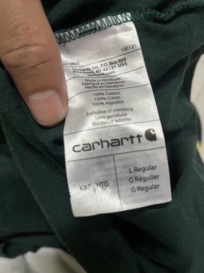 carhartt k87 pocket tee (Category: Tshirts & Polo Shirts ) located in Muntinlupa City. Submitted by buymothriftko (Listing ID 1470136948, Image 3). Description: carhartt k87 pocket tee black fits medium green fits xl in verygood condition aspack only 1300.