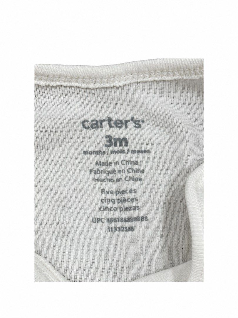 Carter’s Onesie (3M) (Category: Babies & Kids Fashion) located in Angeles City. Submitted by aeapreloved (Listing ID 1469983709, Image 2). Description: Carter’s Plain White Baby Bodysuit 🤍 • Size: 3 months • Color: White • Soft, comfortable fabric • Short sleeves with envelope neckline • 3 snap-button closure for easy diaper changes .