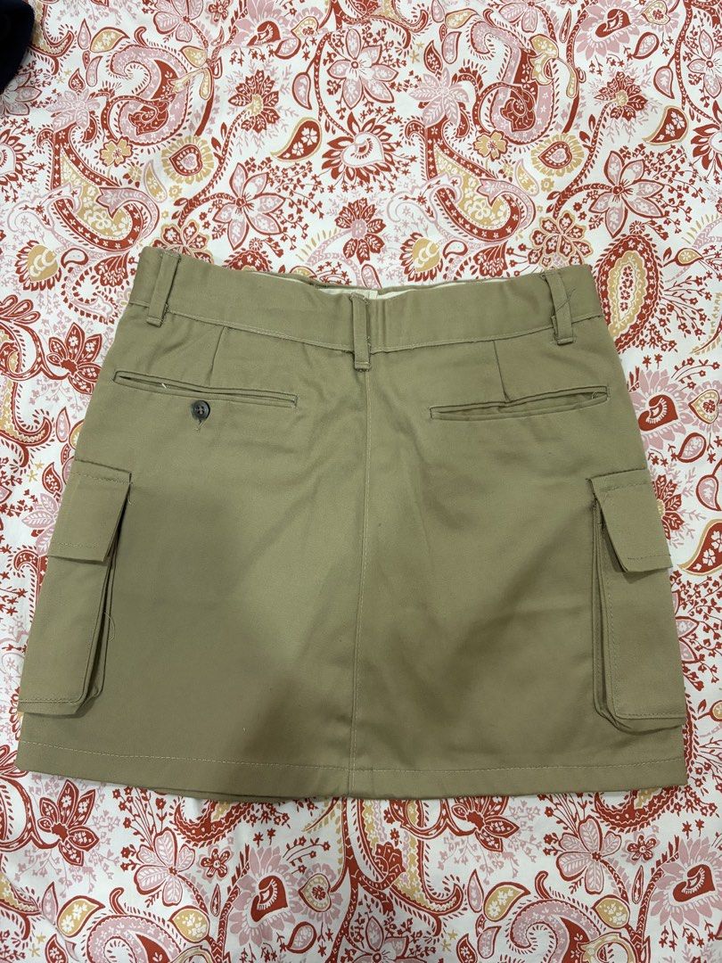 Carthartt cargo mini skirt, mid rise (Category: Skirts) located in Lipa City. Submitted by best_cupcakes (Listing ID 1469961886, Image 1). Description: .
