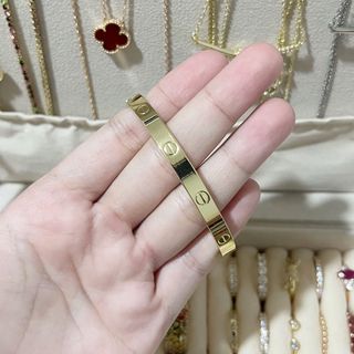 (Category: ) located in . Submitted by curatedbykhy (Listing ID 1470076853, Image 1). Description: .