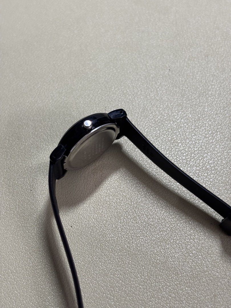 Casio (Category: Women's Watches) located in Bacolod City. Submitted by archives_by_k (Listing ID 1470000617, Image 3). Description: Authentic LQ-139 27mm crown included 12mm lug width Working Quartz.
